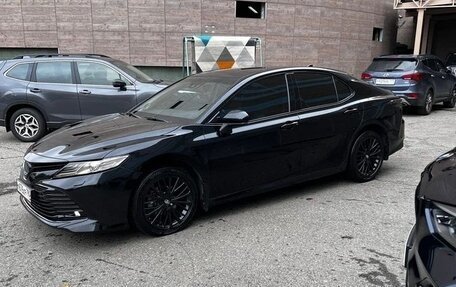 Toyota Camry, 2018 год, 2 950 000 рублей, 3 фотография