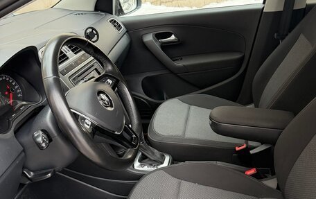 Volkswagen Polo VI (EU Market), 2018 год, 1 390 000 рублей, 8 фотография