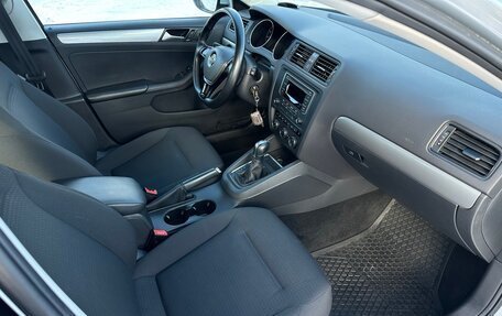 Volkswagen Jetta VI, 2016 год, 1 350 000 рублей, 23 фотография