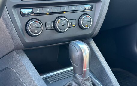 Volkswagen Jetta VI, 2016 год, 1 350 000 рублей, 26 фотография