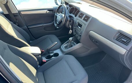 Volkswagen Jetta VI, 2016 год, 1 350 000 рублей, 27 фотография