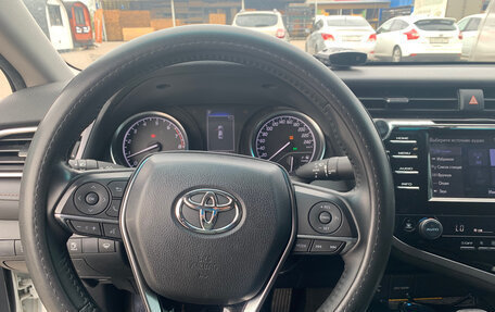 Toyota Camry, 2020 год, 3 350 000 рублей, 4 фотография