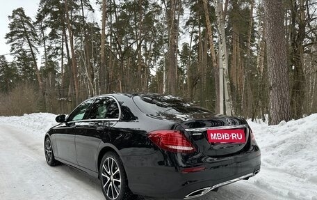 Mercedes-Benz E-Класс, 2018 год, 2 600 000 рублей, 6 фотография