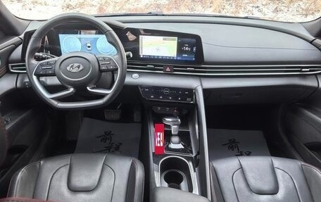 Hyundai Elantra, 2022 год, 1 290 000 рублей, 8 фотография