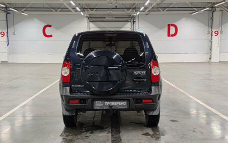 Chevrolet Niva I рестайлинг, 2011 год, 555 000 рублей, 7 фотография