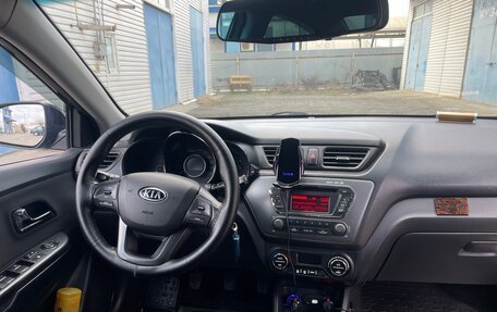 KIA Rio III рестайлинг, 2011 год, 800 000 рублей, 7 фотография