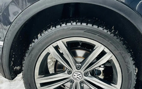 Volkswagen Tiguan II, 2017 год, 2 980 000 рублей, 18 фотография