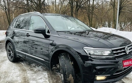 Volkswagen Tiguan II, 2017 год, 2 980 000 рублей, 5 фотография