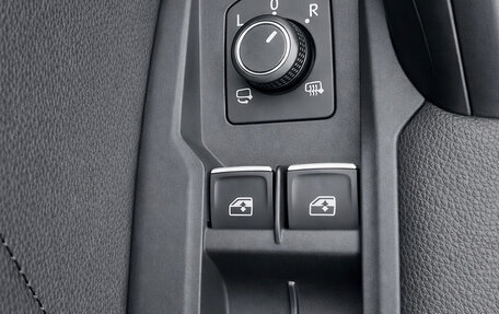 Volkswagen Tiguan II, 2017 год, 2 980 000 рублей, 25 фотография