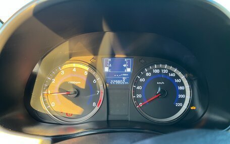 Hyundai Solaris II рестайлинг, 2014 год, 820 000 рублей, 12 фотография