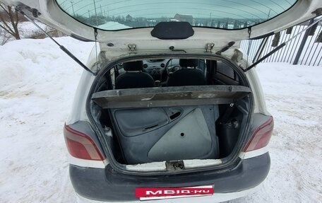 Toyota Vitz, 2000 год, 175 000 рублей, 6 фотография