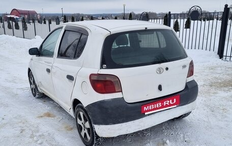 Toyota Vitz, 2000 год, 175 000 рублей, 3 фотография