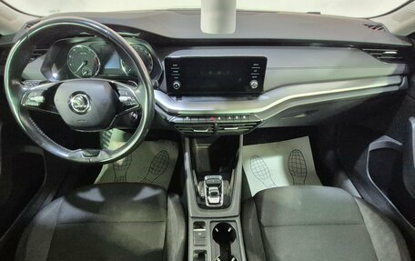 Skoda Octavia IV, 2021 год, 1 799 000 рублей, 10 фотография