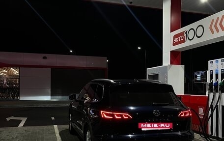 Volkswagen Touareg III, 2019 год, 5 450 000 рублей, 6 фотография