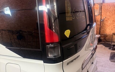 Honda Stepwgn IV, 2020 год, 2 350 000 рублей, 15 фотография