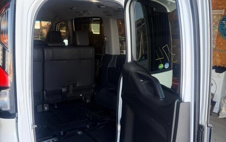 Honda Stepwgn IV, 2020 год, 2 350 000 рублей, 20 фотография