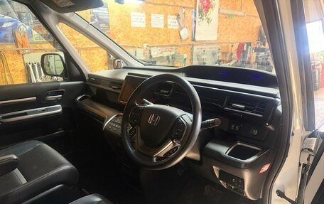 Honda Stepwgn IV, 2020 год, 2 350 000 рублей, 23 фотография