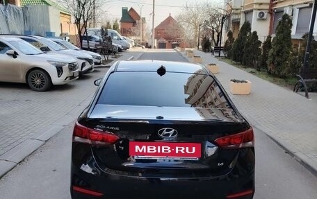 Hyundai Solaris II рестайлинг, 2017 год, 1 300 000 рублей, 2 фотография