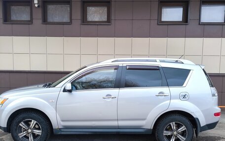 Mitsubishi Outlander III рестайлинг 3, 2008 год, 770 000 рублей, 5 фотография