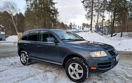 Volkswagen Touareg III, 2004 год, 655 000 рублей, 3 фотография