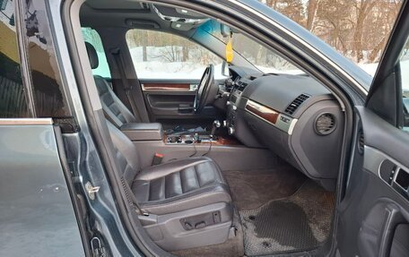 Volkswagen Touareg III, 2004 год, 655 000 рублей, 7 фотография