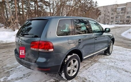 Volkswagen Touareg III, 2004 год, 655 000 рублей, 4 фотография