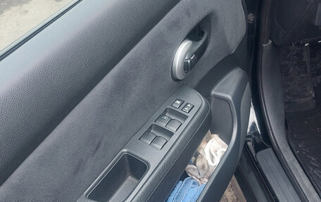 Nissan Tiida, 2008 год, 650 000 рублей, 15 фотография