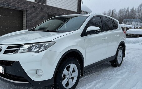 Toyota RAV4, 2013 год, 1 630 000 рублей, 8 фотография