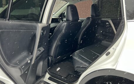 Toyota RAV4, 2013 год, 1 630 000 рублей, 14 фотография