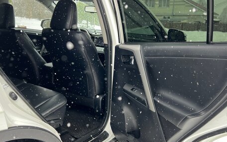 Toyota RAV4, 2013 год, 1 630 000 рублей, 17 фотография