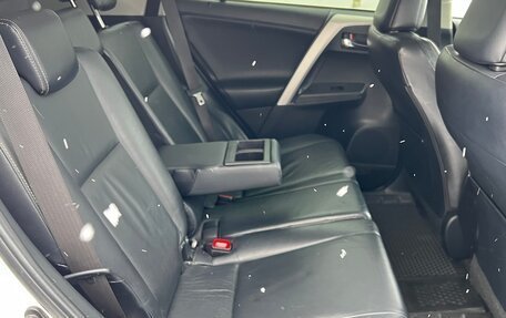 Toyota RAV4, 2013 год, 1 630 000 рублей, 18 фотография