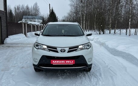 Toyota RAV4, 2013 год, 1 630 000 рублей, 2 фотография