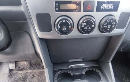 Suzuki Grand Vitara, 2004 год, 399 000 рублей, 11 фотография