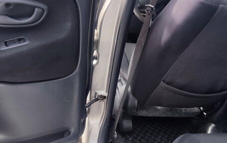 Suzuki Grand Vitara, 2004 год, 399 000 рублей, 20 фотография