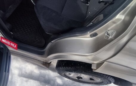 Suzuki Grand Vitara, 2004 год, 399 000 рублей, 18 фотография