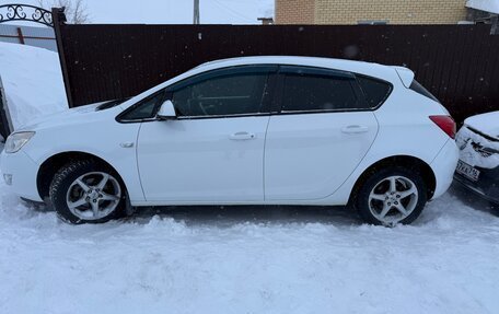 Opel Astra J, 2012 год, 525 000 рублей, 2 фотография