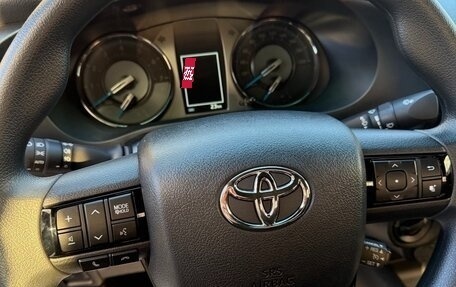 Toyota Hilux VIII, 2025 год, 7 000 000 рублей, 14 фотография