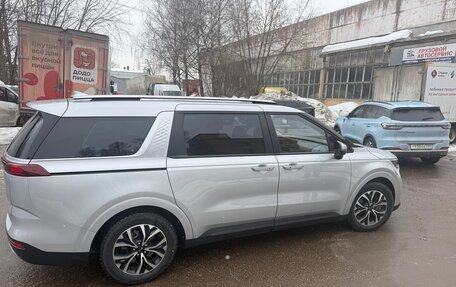 KIA Carnival, 2021 год, 3 300 000 рублей, 6 фотография