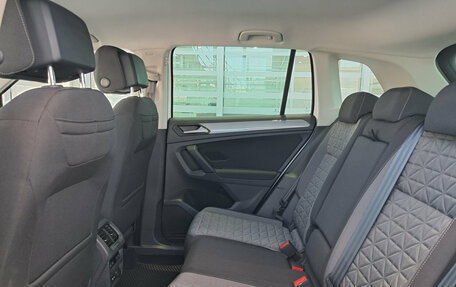 Volkswagen Tiguan II, 2021 год, 2 970 000 рублей, 12 фотография