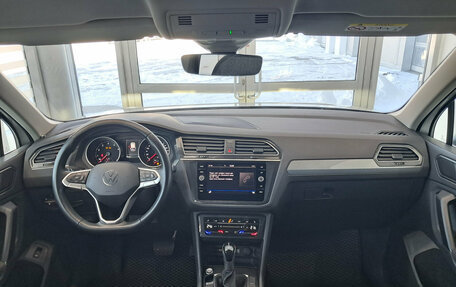 Volkswagen Tiguan II, 2021 год, 2 970 000 рублей, 14 фотография