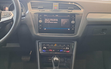 Volkswagen Tiguan II, 2021 год, 2 970 000 рублей, 15 фотография