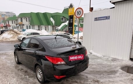 Hyundai Solaris II рестайлинг, 2014 год, 850 000 рублей, 3 фотография