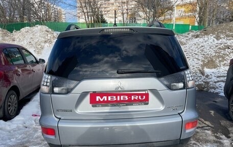 Mitsubishi Outlander III рестайлинг 3, 2012 год, 980 000 рублей, 4 фотография