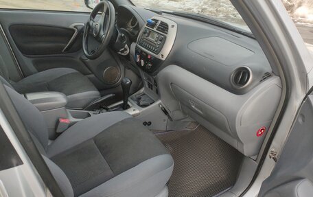 Toyota RAV4, 2002 год, 650 000 рублей, 6 фотография