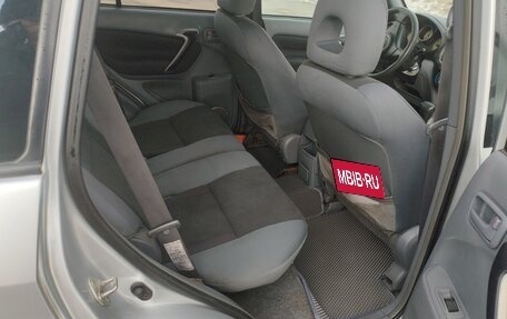 Toyota RAV4, 2002 год, 650 000 рублей, 7 фотография