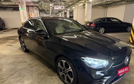 Mercedes-Benz E-Класс, 2022 год, 6 000 000 рублей, 7 фотография