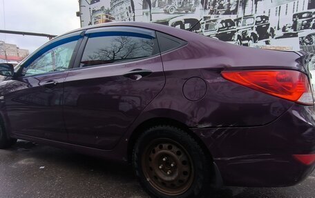 Hyundai Solaris II рестайлинг, 2011 год, 600 000 рублей, 8 фотография