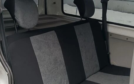 Renault Kangoo II рестайлинг, 2004 год, 44 000 рублей, 7 фотография