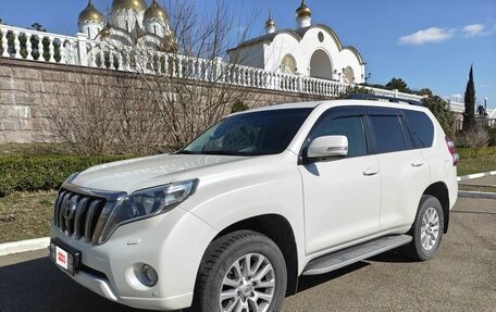 Toyota Land Cruiser Prado 150 рестайлинг 2, 2017 год, 4 300 000 рублей, 2 фотография