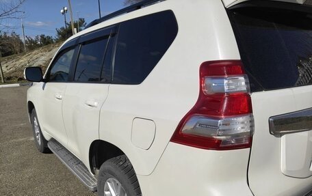 Toyota Land Cruiser Prado 150 рестайлинг 2, 2017 год, 4 300 000 рублей, 4 фотография